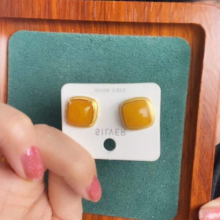 蜜蜡银S925镶嵌耳饰耳钉