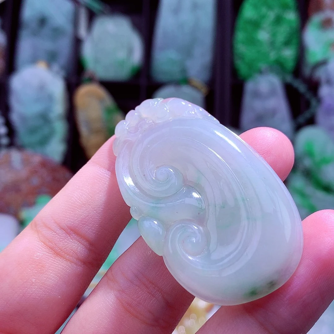 颈饰未镶嵌翡翠天然