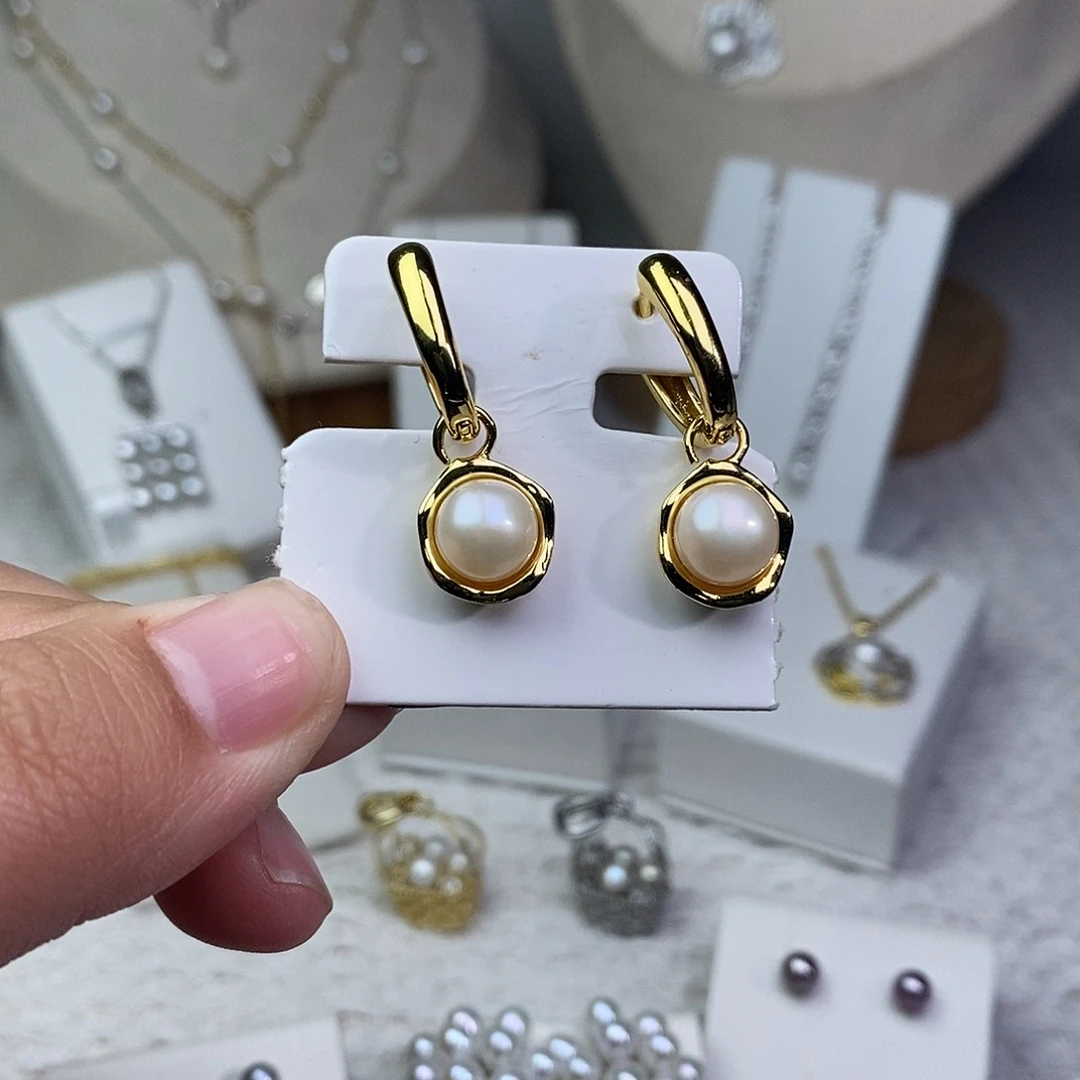 银S925镶嵌耳饰淡水珍珠