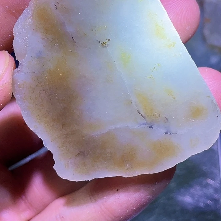 和田玉（糖玉）未镶嵌珠宝半成品