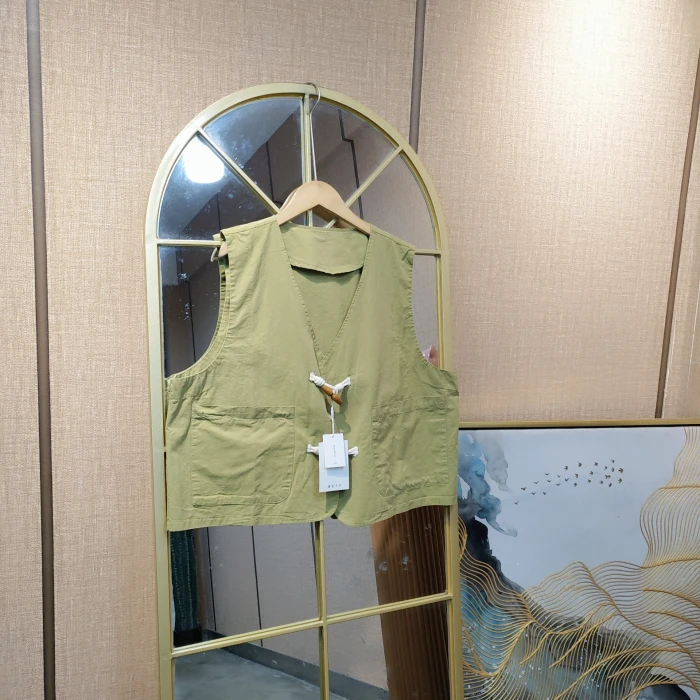 CJ85孕妇绿色马甲90-140