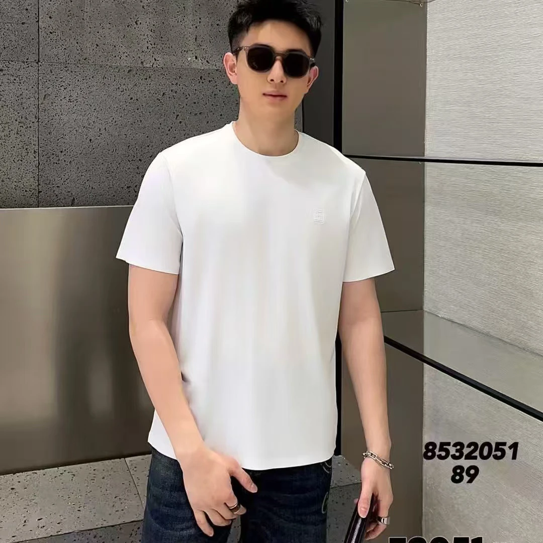 8532051    简单时尚短袖