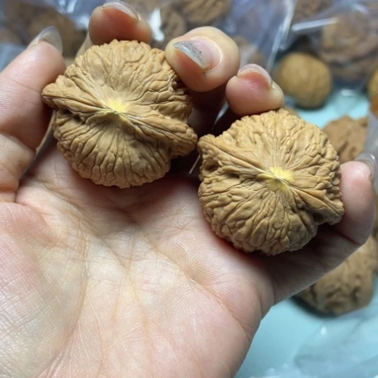 我***然文玩核桃吊坠泥鳅背21