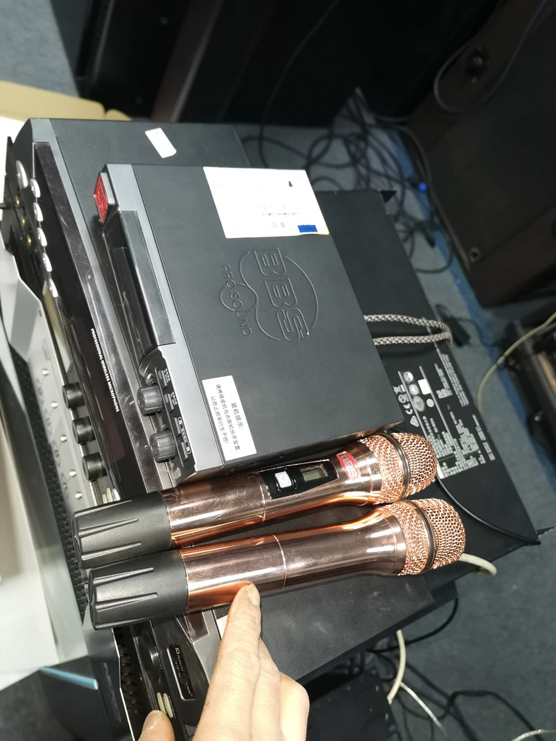 9新  二手设备正品BBSF80D话筒，不包邮