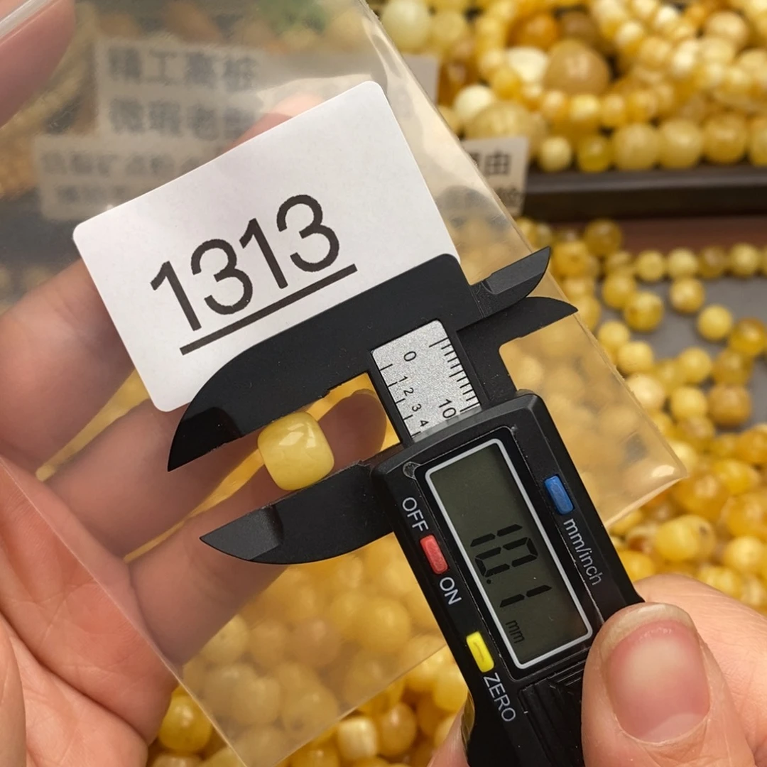 蜜蜡珠宝奇石未镶嵌