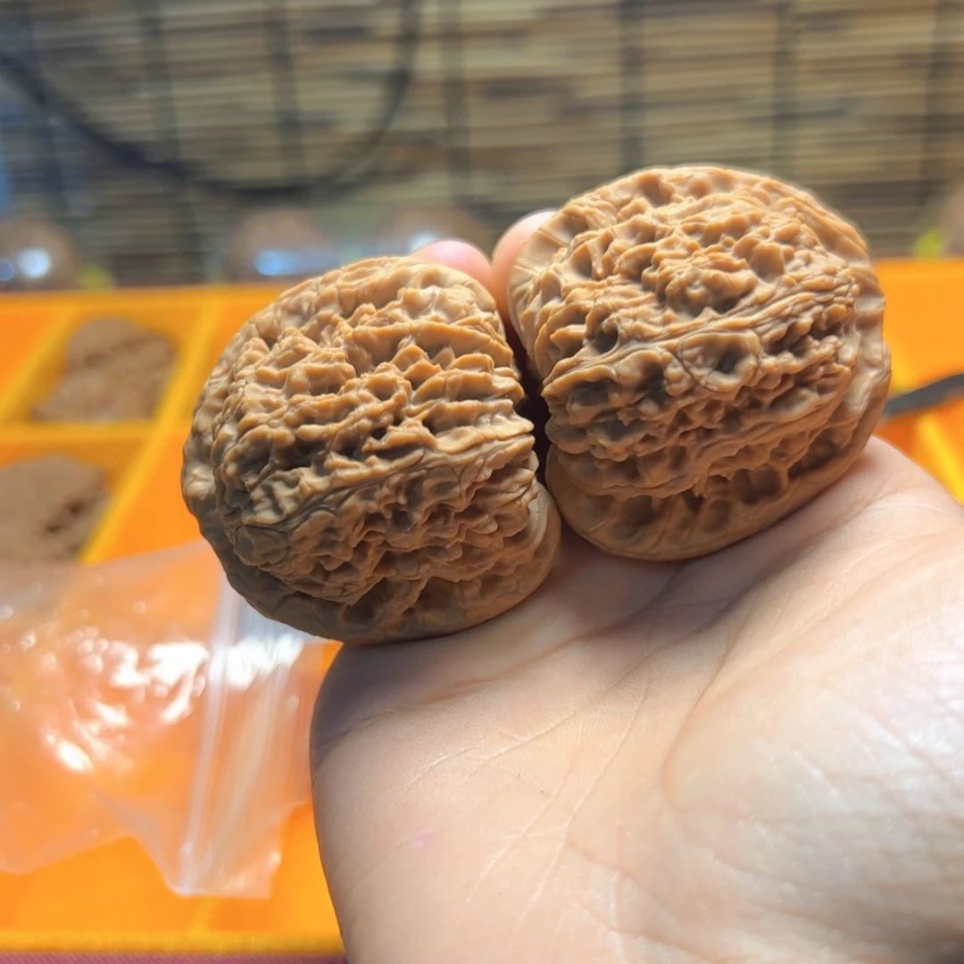 吊坠文玩核桃航**?核桃