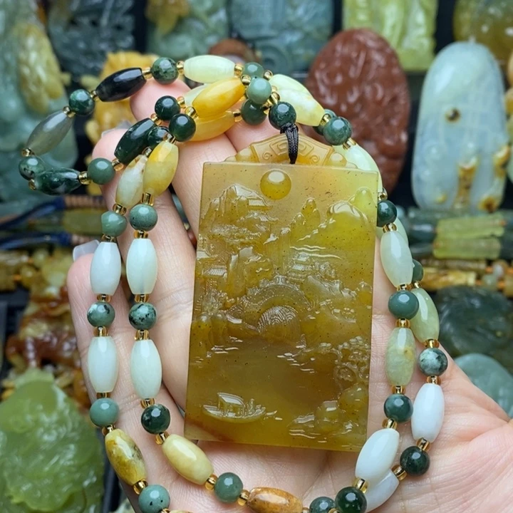 蛇纹石玉未镶嵌颈饰