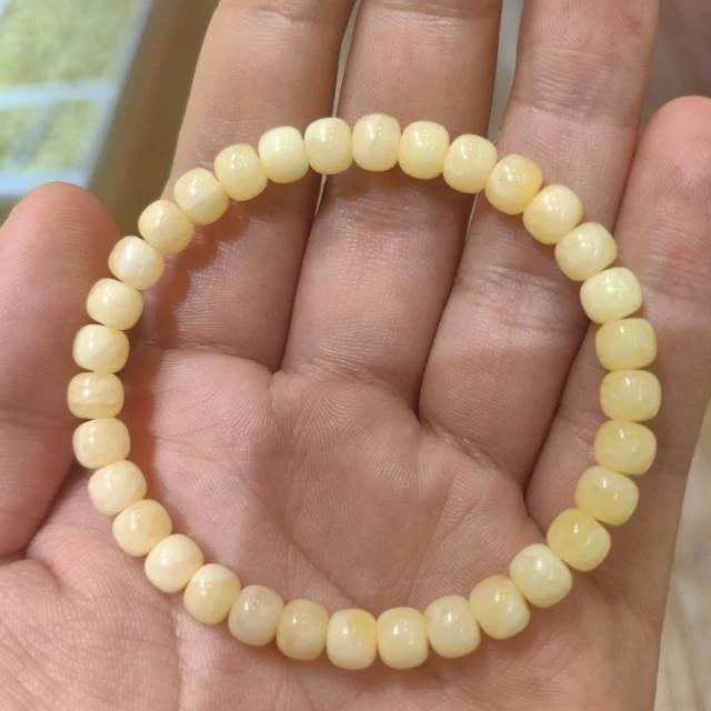 【曹掌柜精选】20 G34986-蜜蜡单圈手串-6mm＋