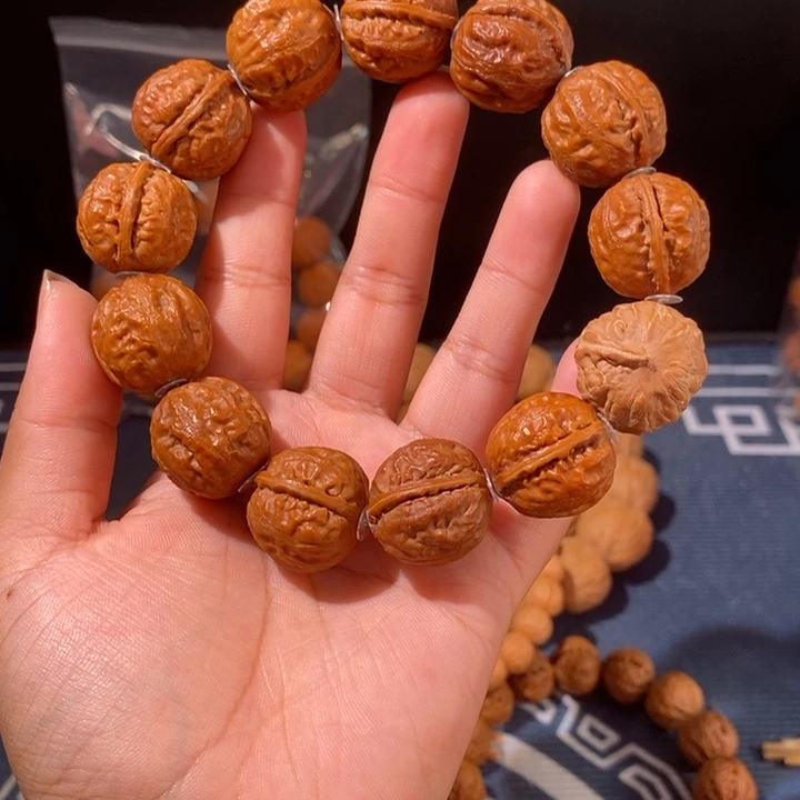 手串文玩核桃……54