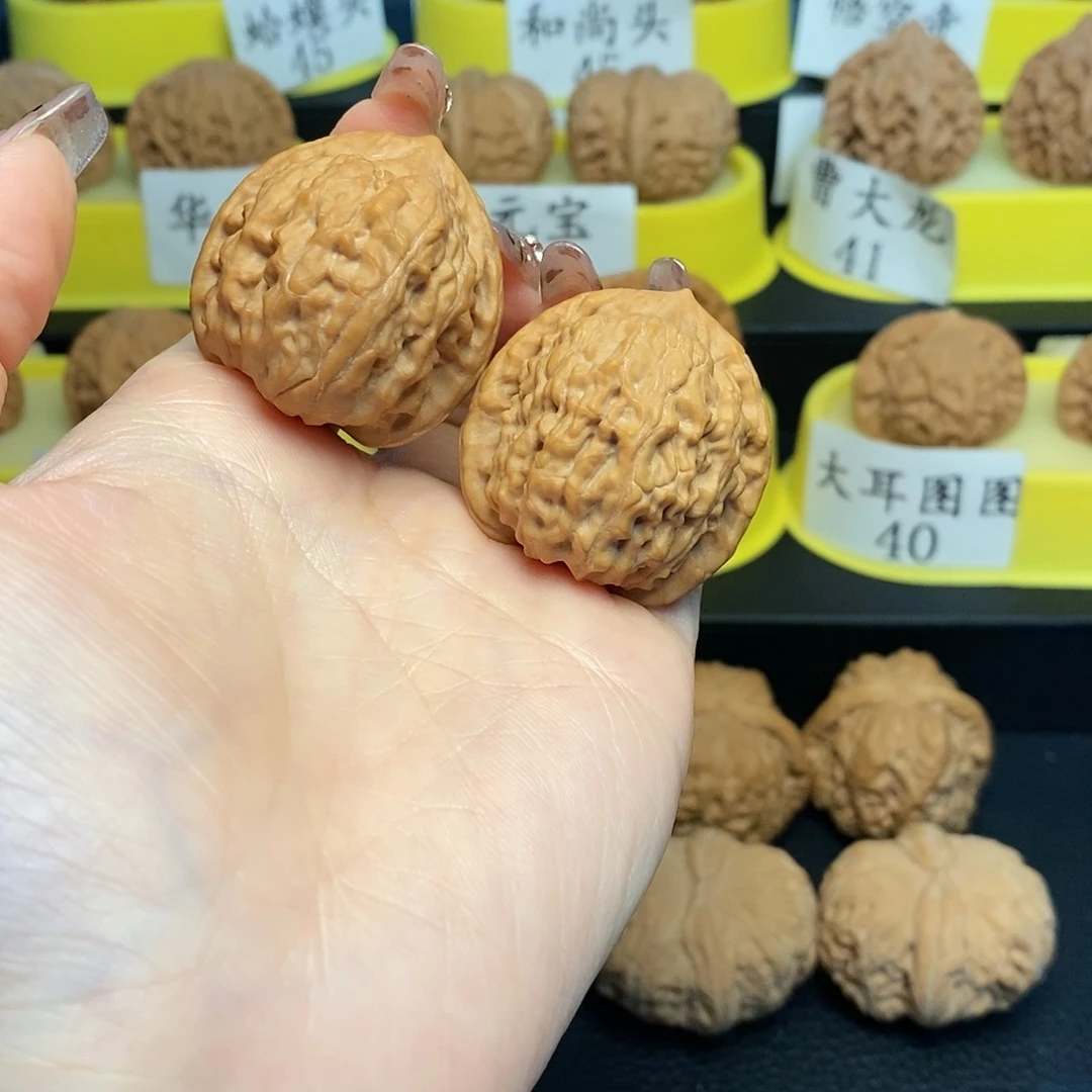 文玩核桃把件百岁子