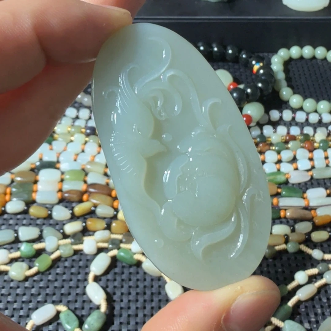 和田玉未镶嵌颈饰