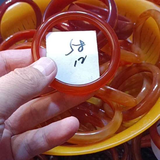 手镯玛瑙/玉髓未镶嵌