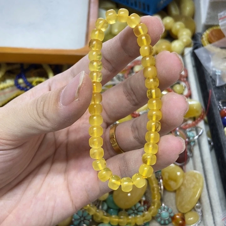 未镶嵌蜜蜡裸石多样性发货