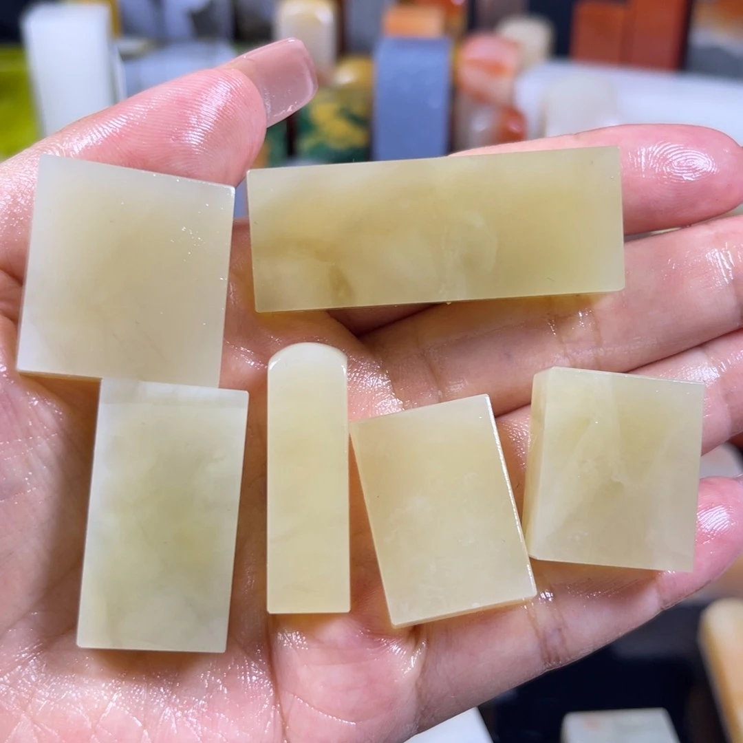 东***）青田石印石老挝石牌子