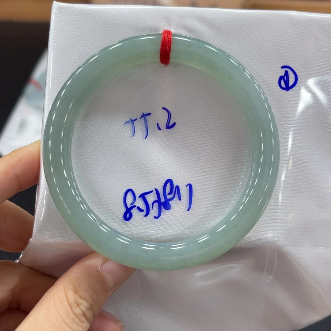 未镶嵌手镯翡翠翡翠