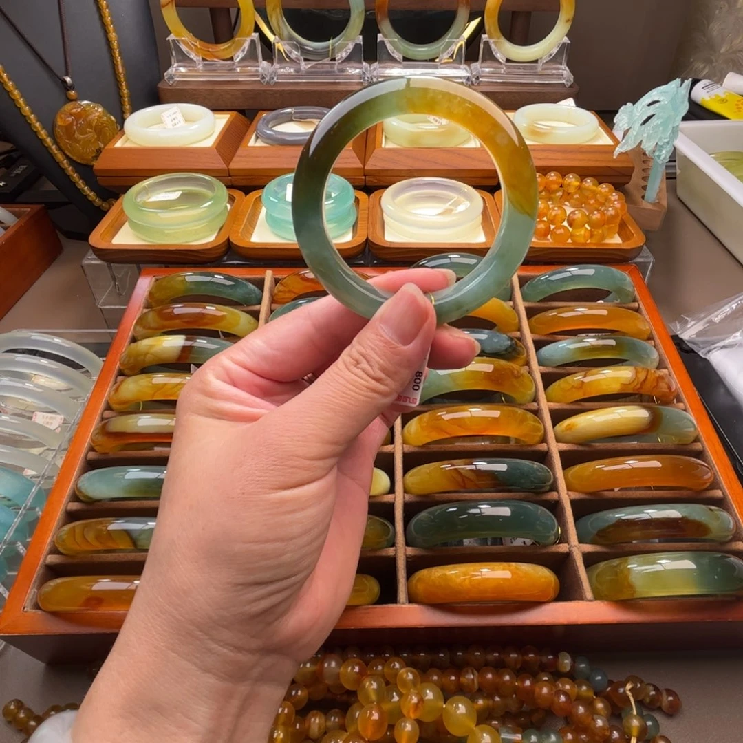蛇纹石玉未镶嵌手镯58