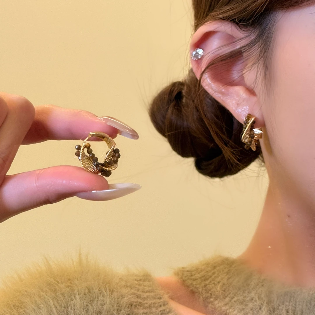 铜合金仿珍珠耳饰 赵露思同款 美拉德圈圈耳环2025高级感秋冬耳饰