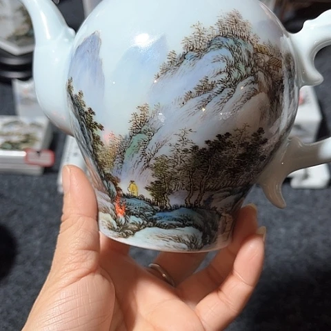 汪派山水第四代嫡传汪沁直播间于****藏