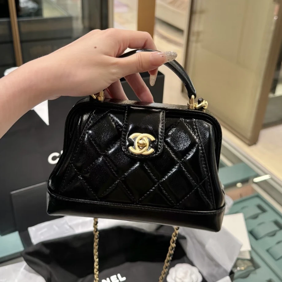 99新 Chanel/香奈儿 艾瑟尔奢品/24a黑金医生包小号单肩包/c6k1