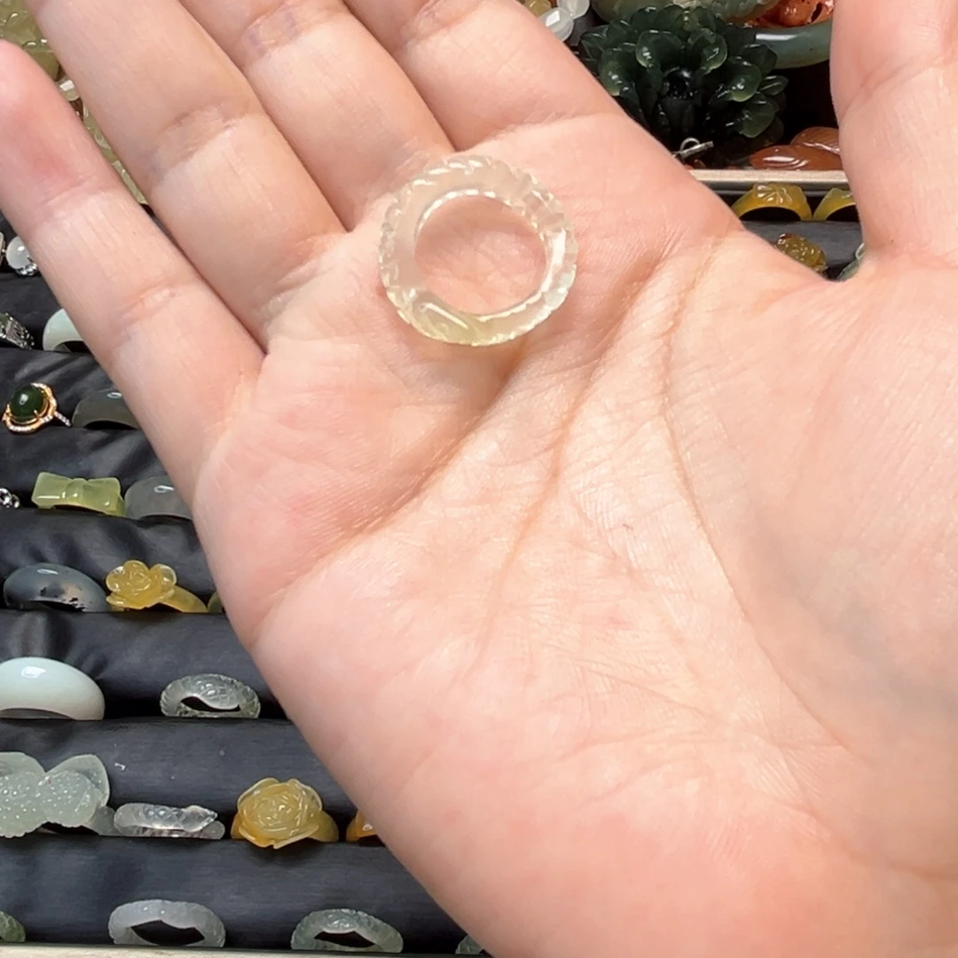 经***验合金蛇纹石玉颈饰戒指