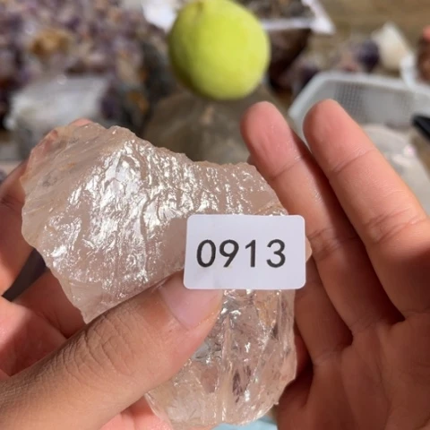 【闪购商品】未镶嵌大型摆件（非配饰）水晶杳***?