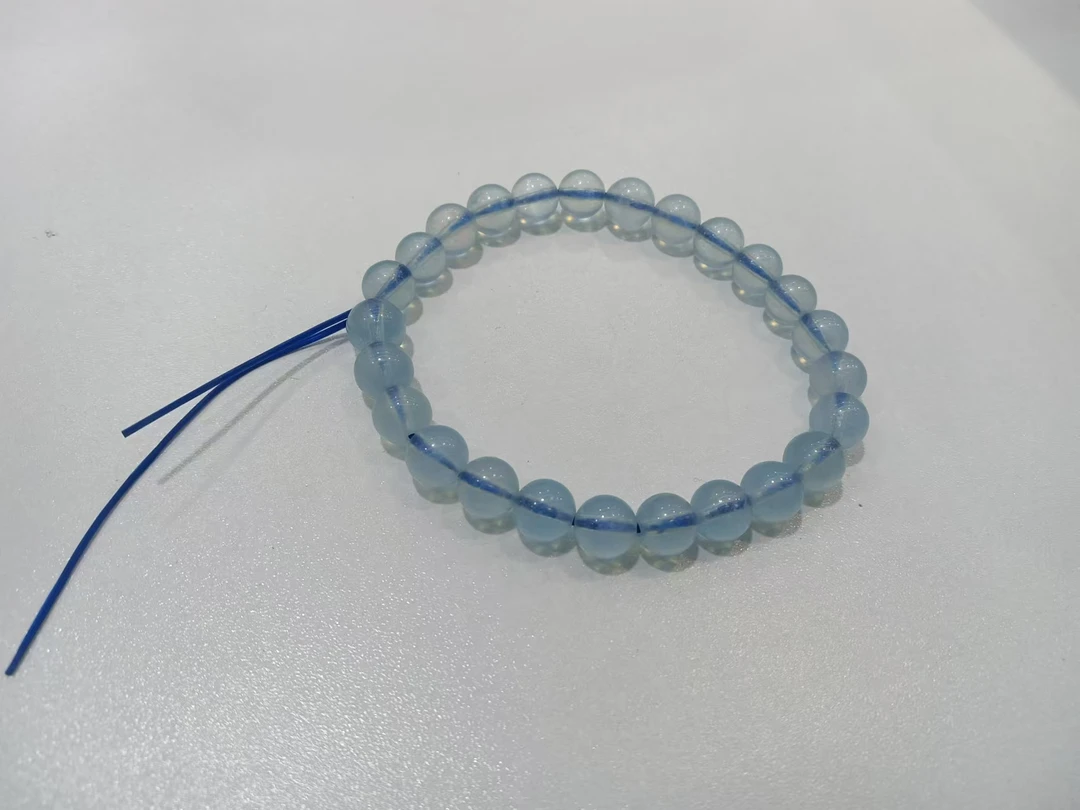 海蓝宝手串7mm左右的单圈手串(一共25颗珠子)