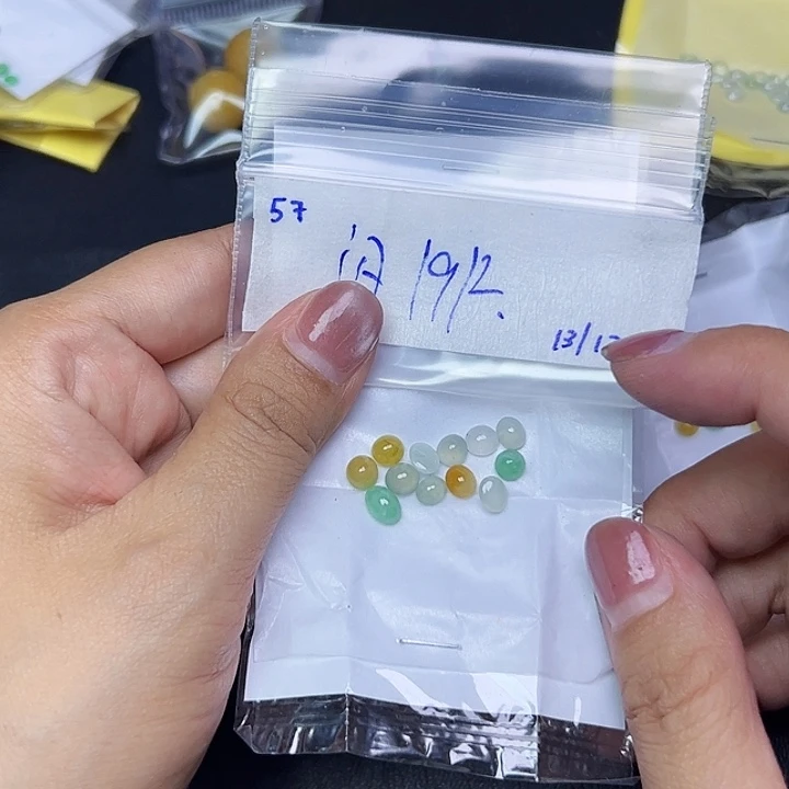 未镶嵌定制翡翠不