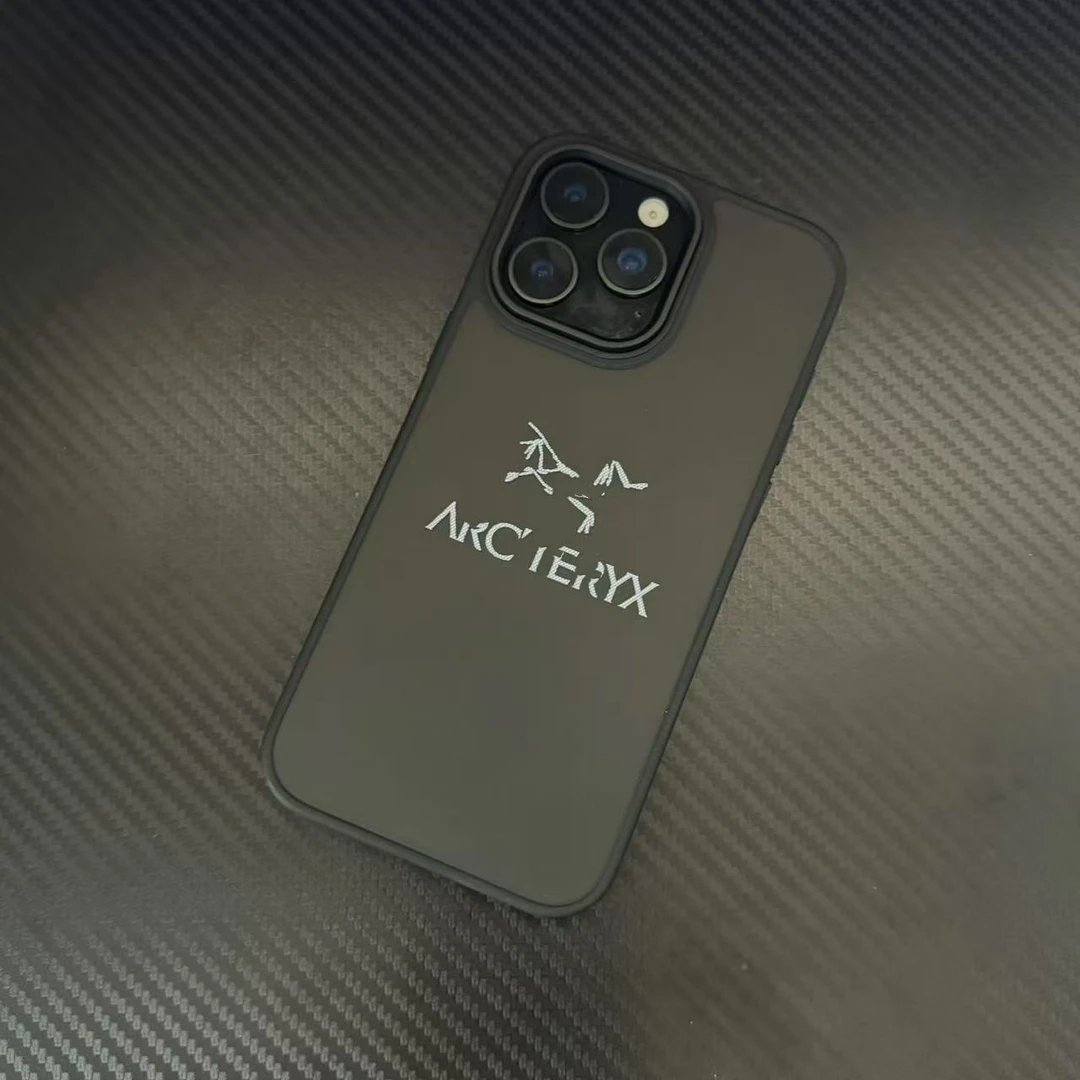 户外潮牌骨头鸟适用苹果16promax手机壳15/iPhone14/13肤感17磨砂