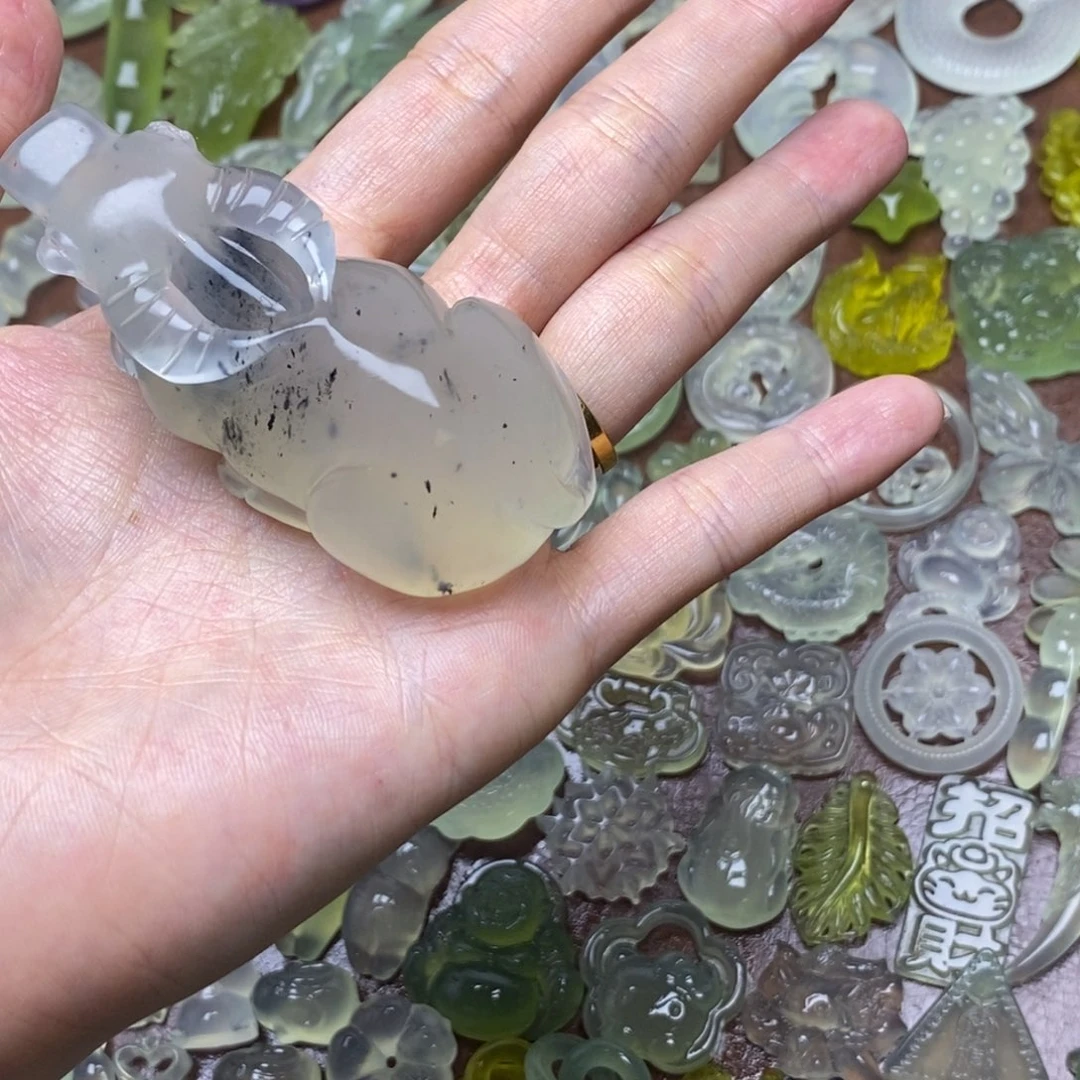 蛇纹石玉合金项链