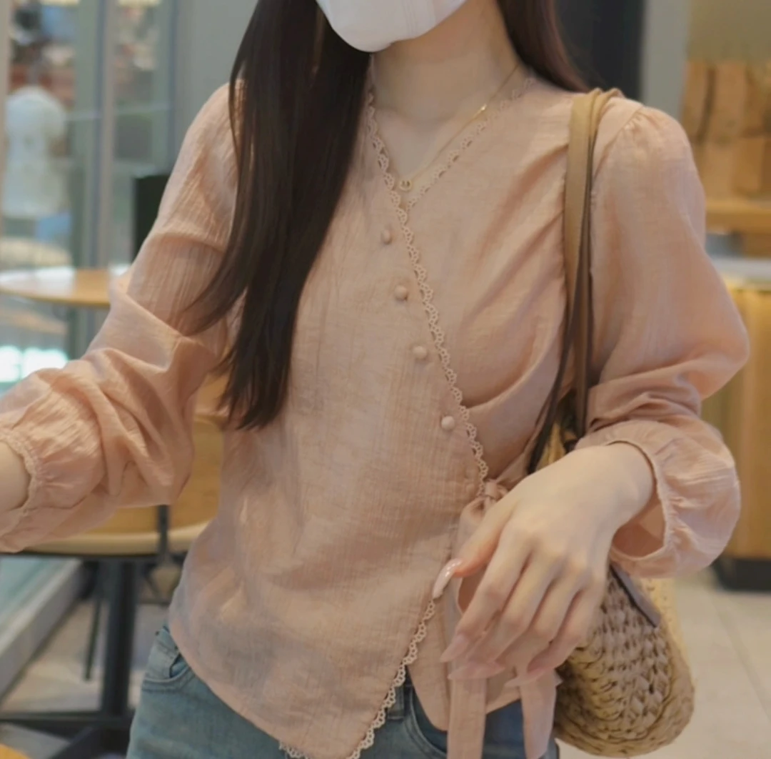 【大脸哈】法式v领长袖衬衫女夏2025新款宽松印花开衫上衣小众文艺