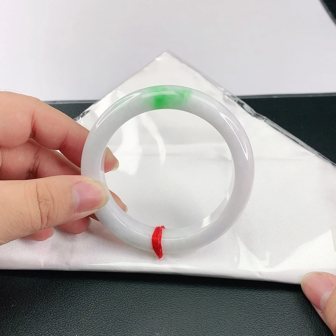 翡翠手镯未镶嵌翡翠153