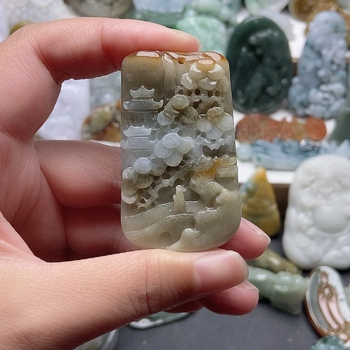 翡翠未镶嵌颈饰翡翠