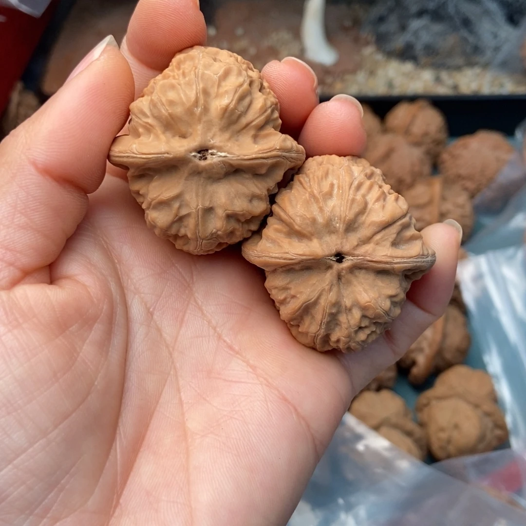 文玩核桃吊坠红方印13