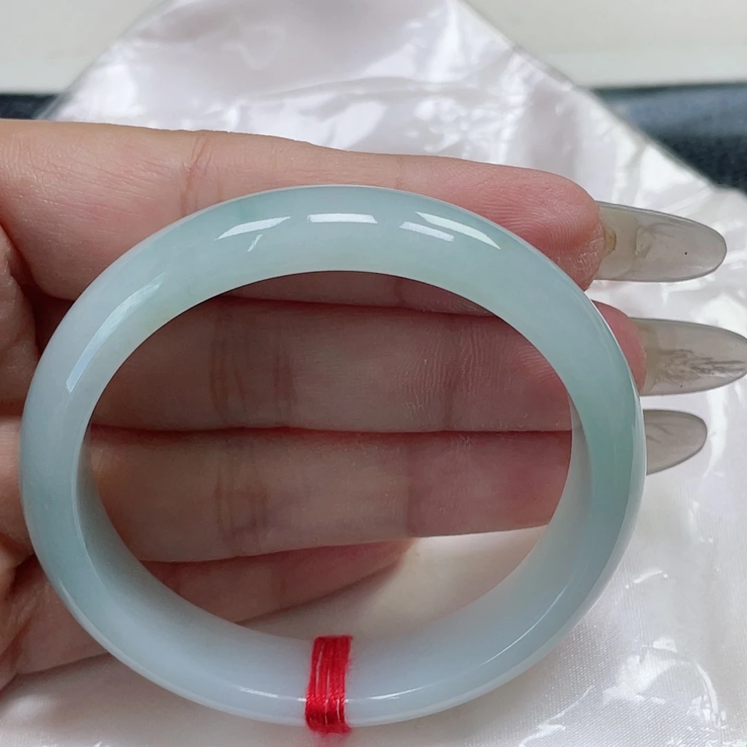 未镶嵌手镯（贵妃镯）翡翠53