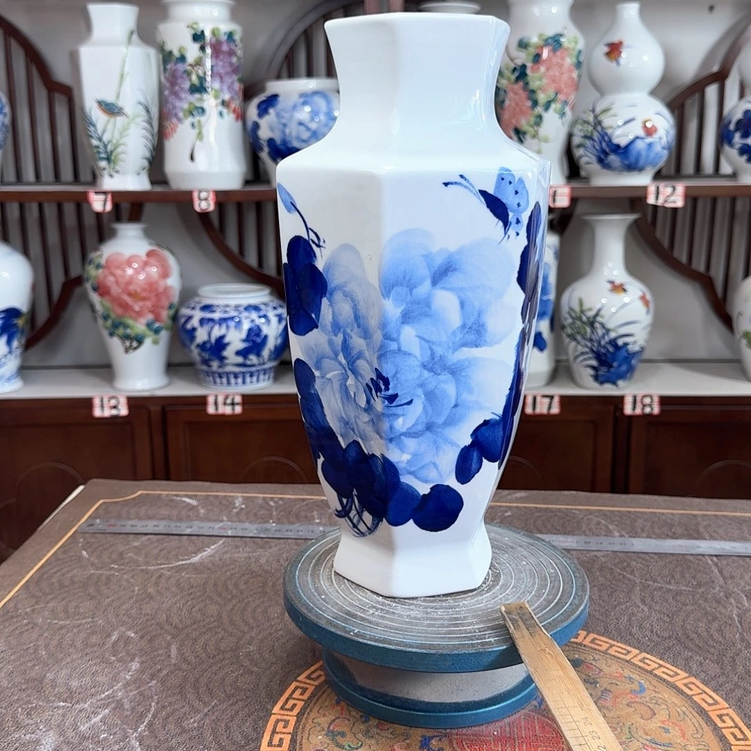 摆件景德镇陶瓷6青牡