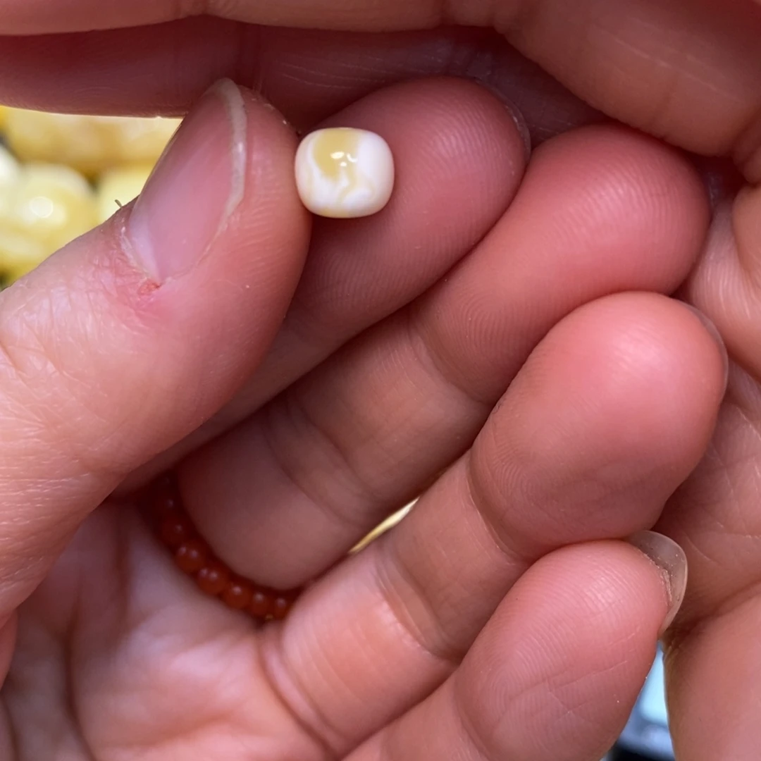 琥珀未镶嵌裸石蜜蜡配珠