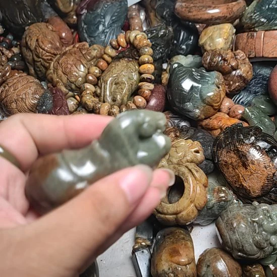 岫岩河磨玉（透闪石质玉）未镶嵌挂件