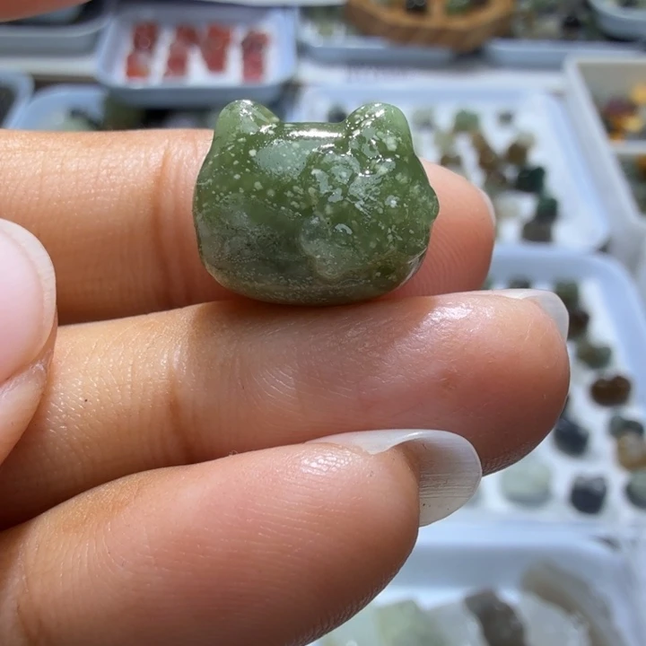 和田玉未镶嵌珠宝奇石