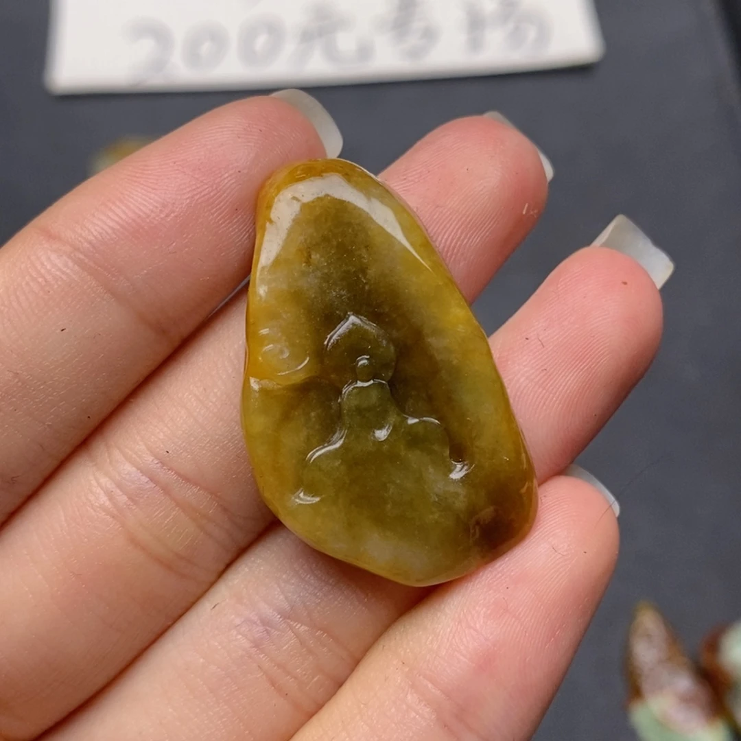 定制翡翠未镶嵌翡翠