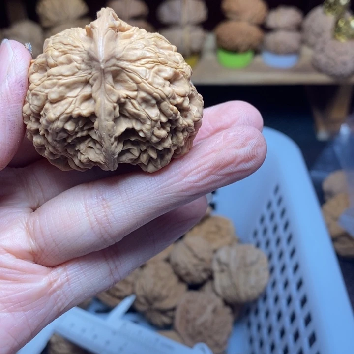 曼***特把件文玩核桃文玩