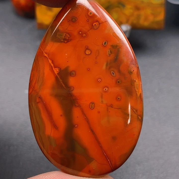 玛瑙/玉髓颈饰未镶嵌欣***媒