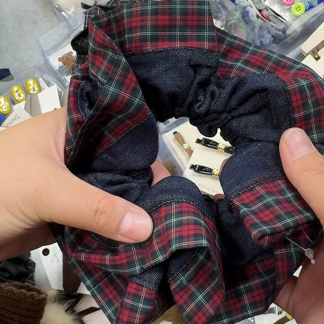 非金属红色格子牛仔