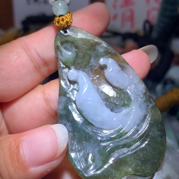 翡翠未镶嵌颈饰保真天然A货翡翠