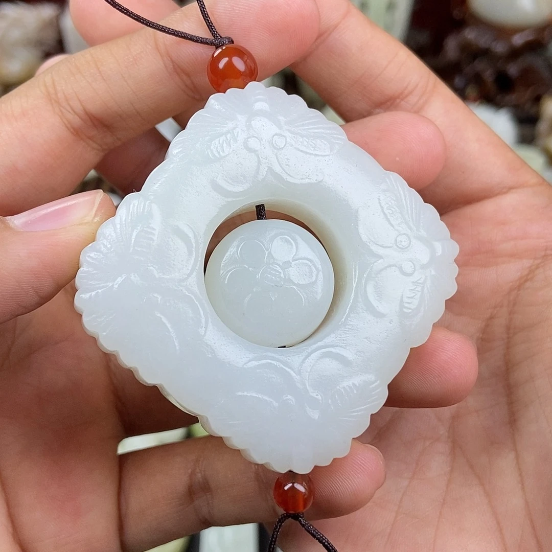 和田玉未镶嵌挂件