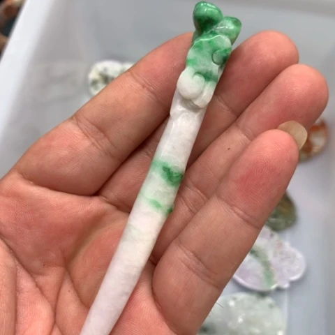 【闪购商品】颈饰未镶嵌翡翠爱****呀