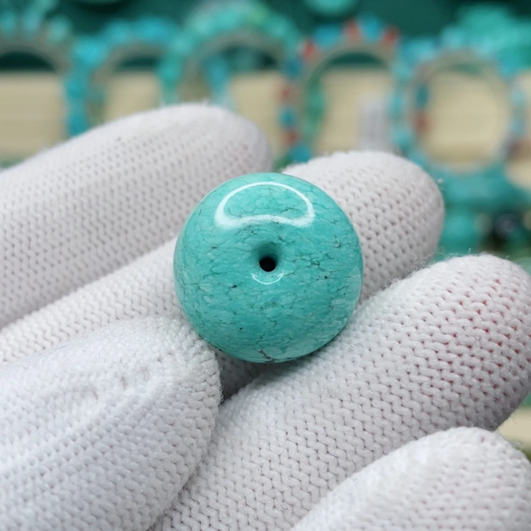 绿松石未镶嵌颈饰