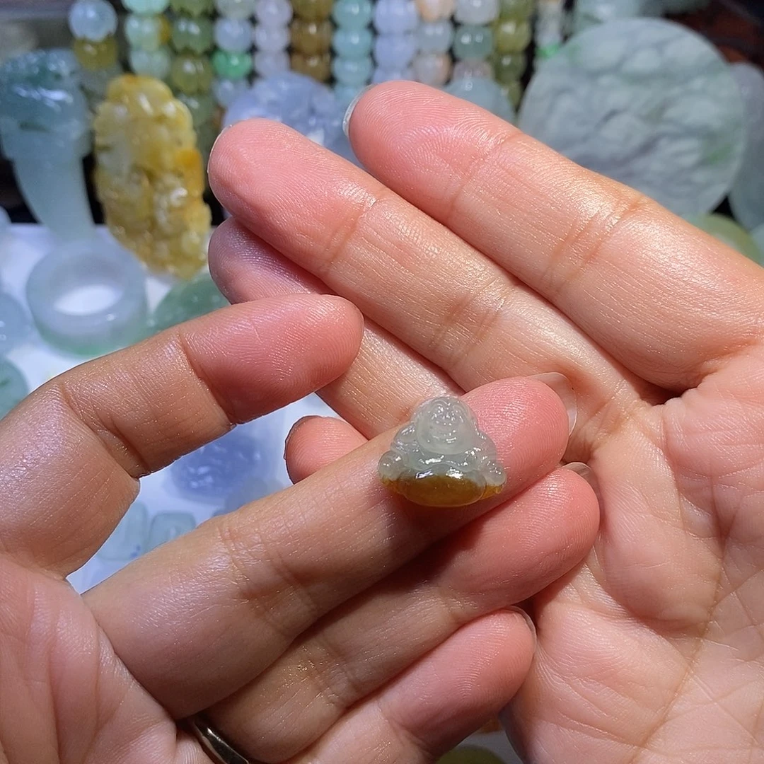 定制翡翠未镶嵌佛公