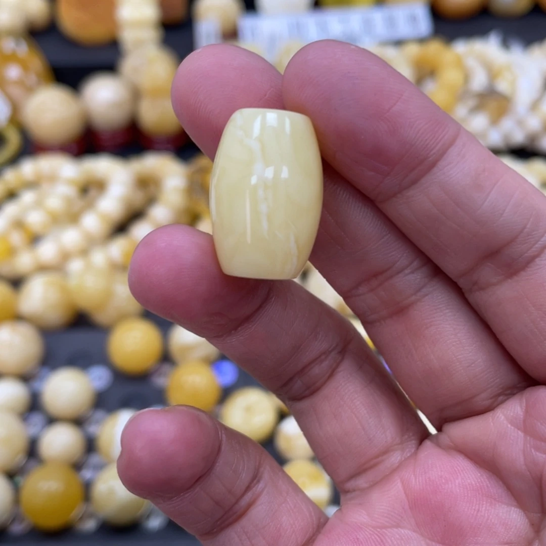 琥珀珠宝奇石未镶嵌15*22mm