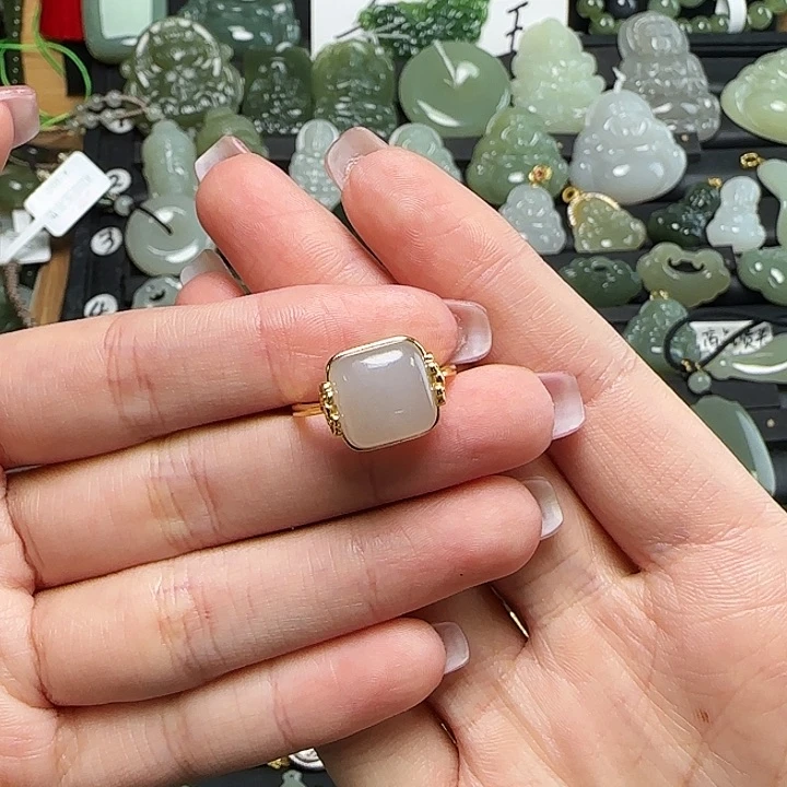 银S925镶嵌戒指和田玉?****媽