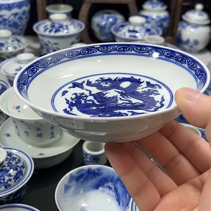 微瑕柴窑明龙壶承